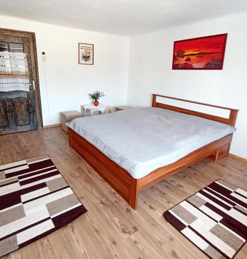 Apartment Ket Kerek Vendeghaz Patvarc