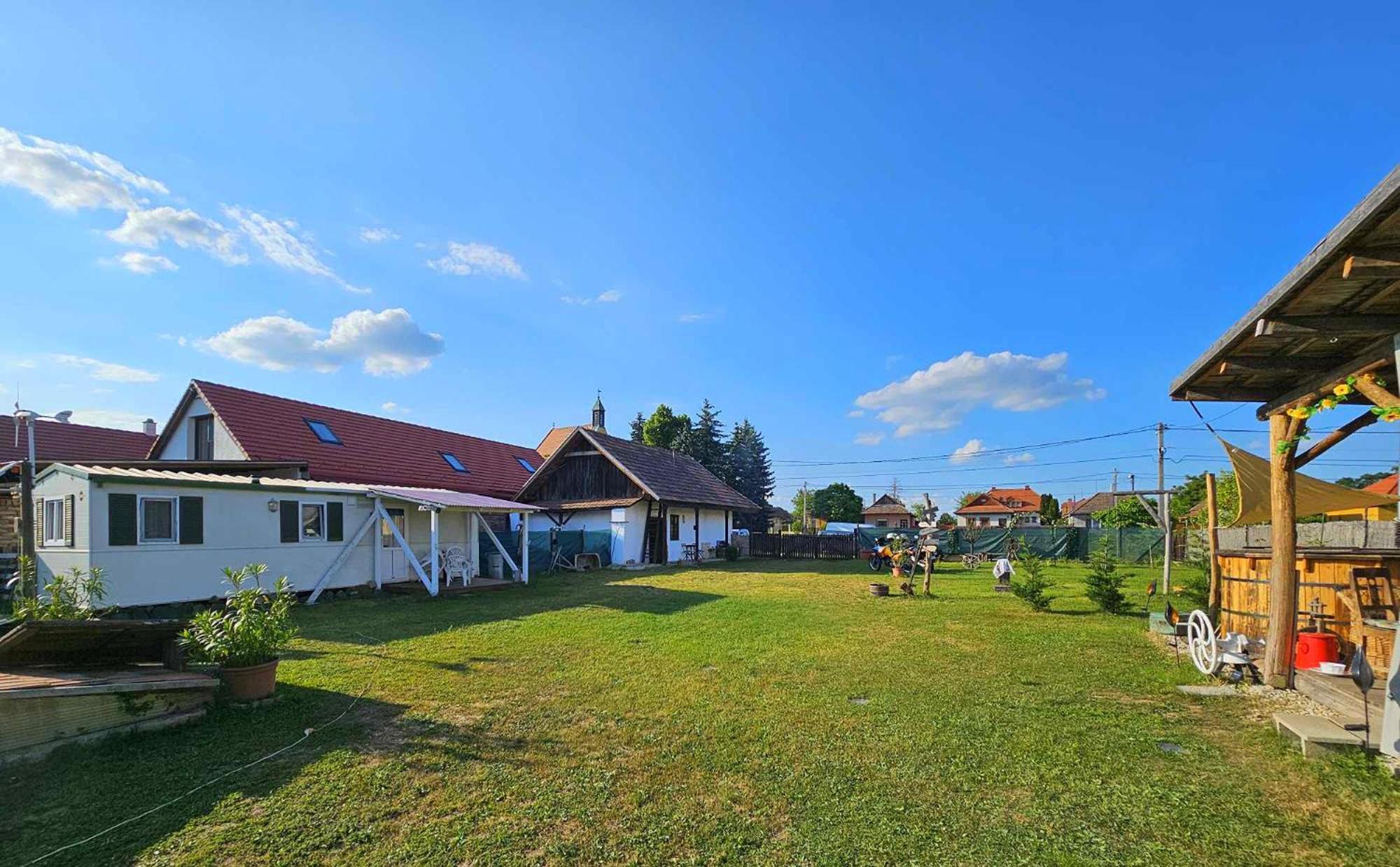 Apartment Ket Kerek Vendeghaz Patvarc
